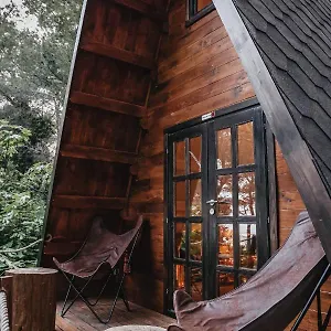 Azur Mountain Lodge Vallauris